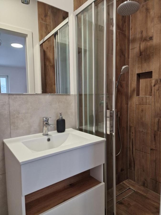 Апартаменти Studio I Pokoje I Pokoje Z Lazienkami Гданськ Екстер'єр фото